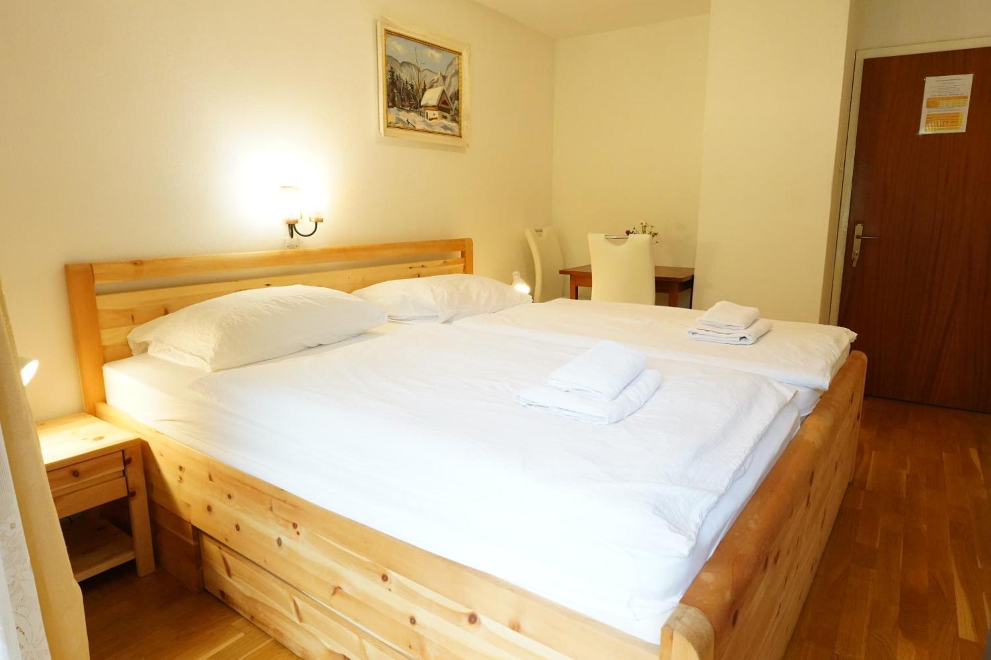 Sobe In Apartmaji Pri Ukcu Бохинь Экстерьер фото